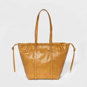 Women's Handbags & Wallets